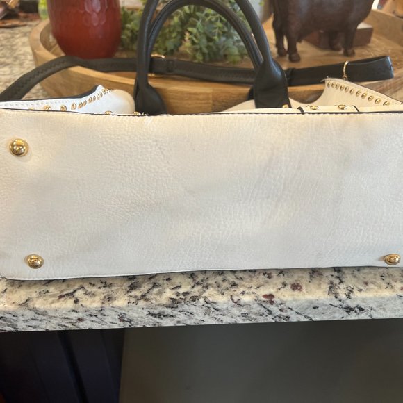 LIVI - look alike to Tory Burch bag. Vegan leather with studs. - Picture 4 of 4